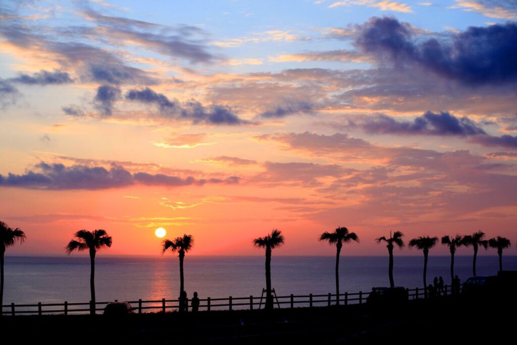 奄美大島　大浜海浜公園の夕陽
